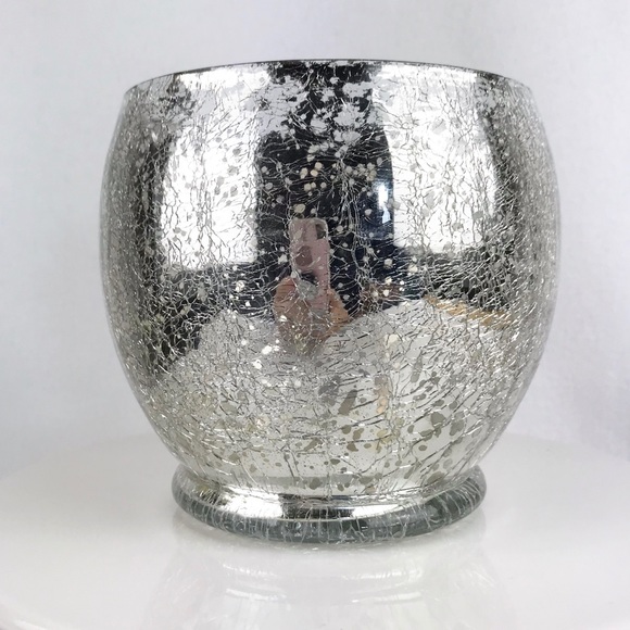 Pomeroy Collection Other - 🐋 Pomeroy Collection | Tulip Pillar Votive Holder
